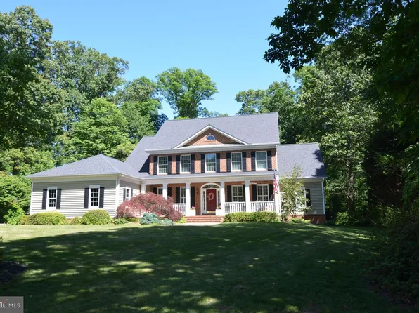 15271 Ridge Hunt Dr, Woodbine, MD 21797