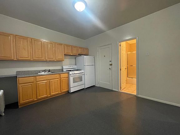 5th image of 1067 64th St #3