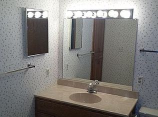 2823 W Parkmoor Ct, Appleton, WI 54914
