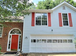 680 Durham Ridge Dr, Lilburn, GA 30047