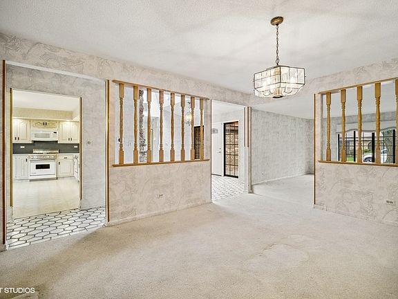 5th image of 2585 Salceda Dr #0