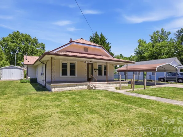 174 Hazelwood Ave, Waynesville, NC 28786