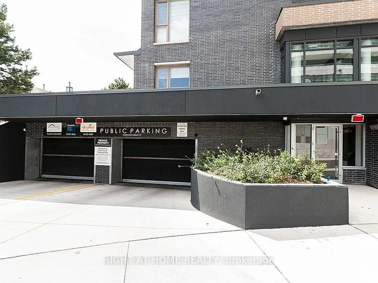 2520 Eglinton Ave W #1713 — Photo 25