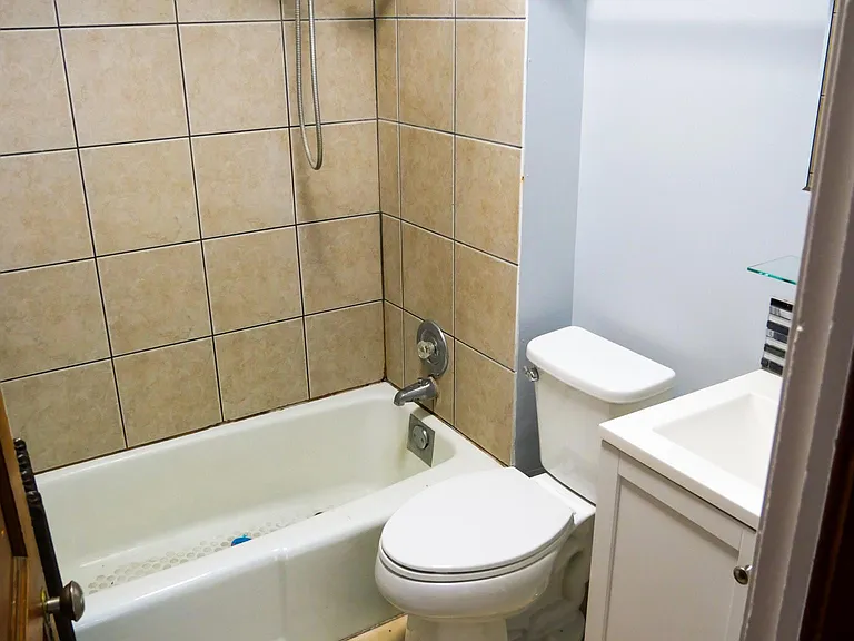 1193 Hall Ave — Photo 17