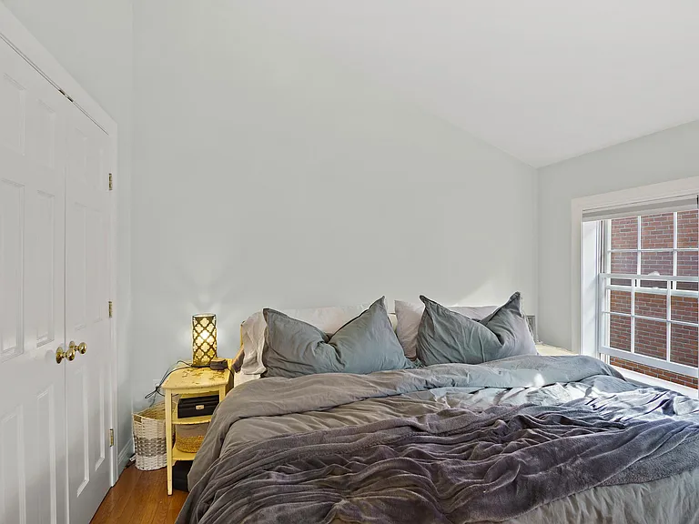 266 Essex St #6 — Photo 10