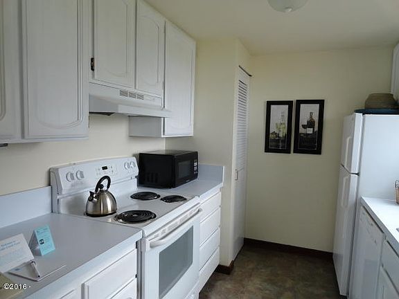 5th image of 3641 NW Oceanview Dr #103
