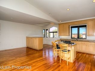 6461 Surfside Ln, Carlsbad, CA 92011
