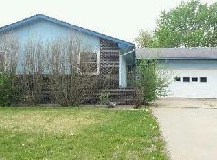 2314 Timber Creek Dr, Manhattan, KS 66502