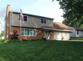 2748 Barton Ave, Waterloo, IA 50702