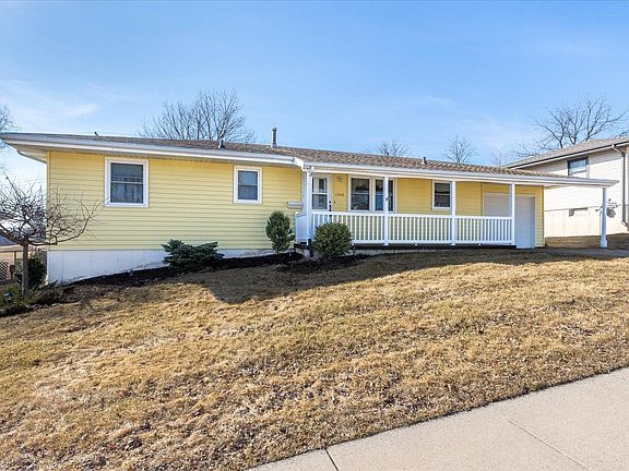 2nd image of 1240 Cerro Dr