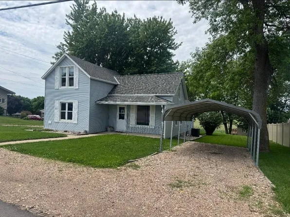 266 N G St, Platte Center, NE 68653