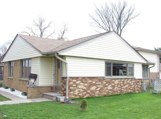 2212 S River Rd, Des Plaines, IL 60018