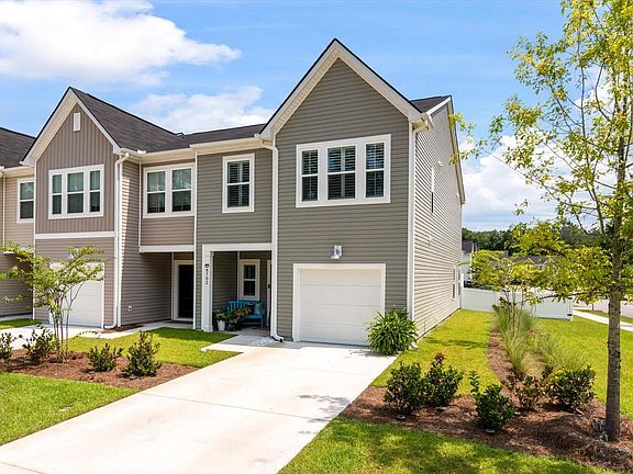 2nd image of 8702 Silver Perch Ln