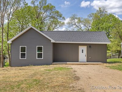 31 1st St, Stanwood, MI, 49346
