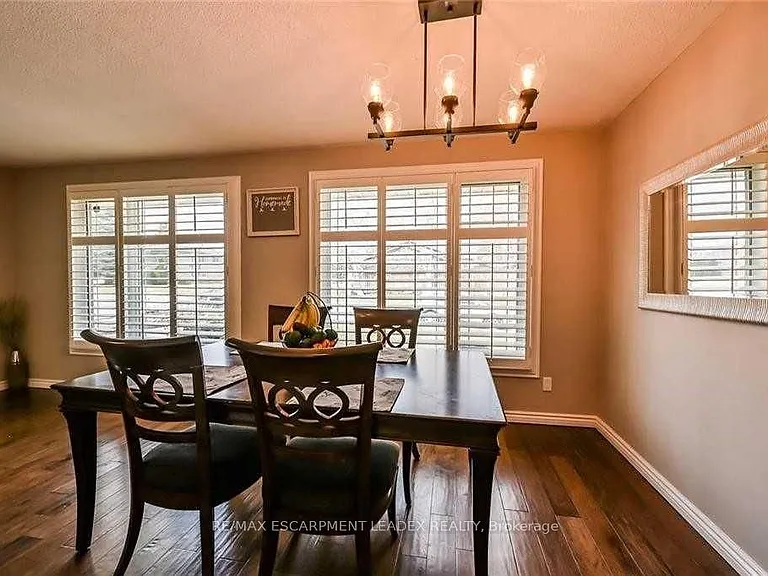 39 Glen Vista Dr — Photo 7