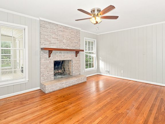 2nd image of 85 North Dr