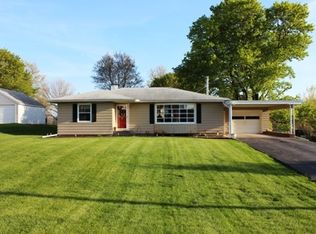 218 W Perryton St, Reynolds, IL 61279