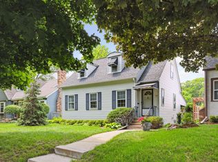 567 Warwick St, Saint Paul, MN 55116