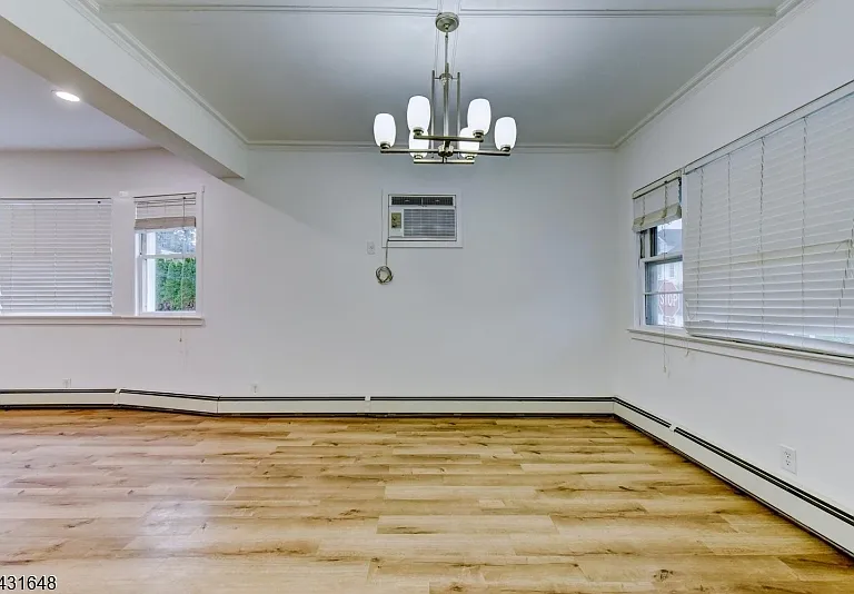 40 Grove St — Photo 10