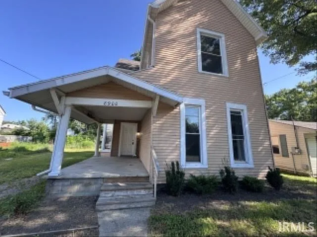 4 bed, 1.0 bath, 1712 sqft, $1,150 — Photo 2