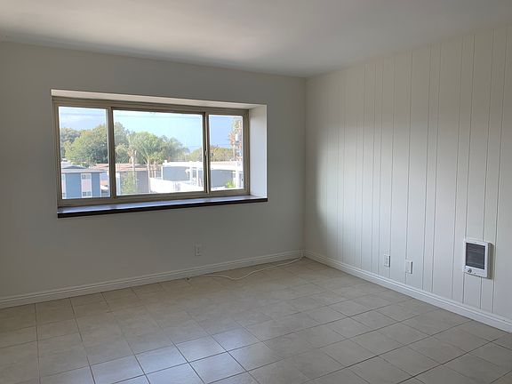 2nd image of 1431 Manhattan Beach Blvd #1E