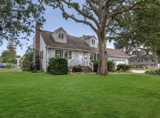 344 Albany Ave, Lindenhurst, NY 11757