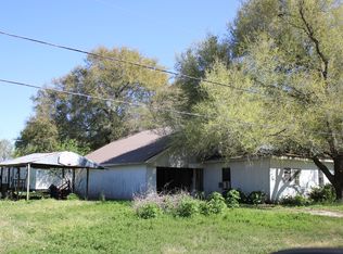 421 Elleby Ave, Winnie, TX 77665