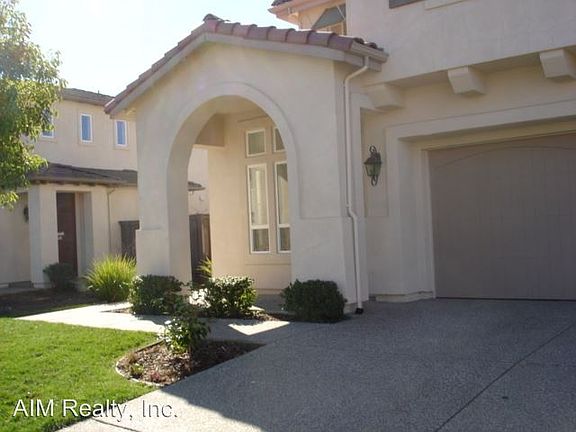 2nd image of 1409 Haddington Dr