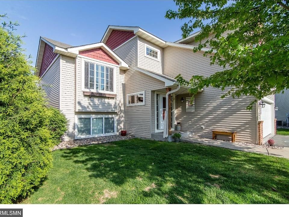 1st image of 14572 Blackberry Way