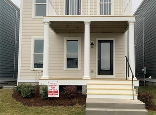 6128 New Town Dr, Saint Charles, MO 63301