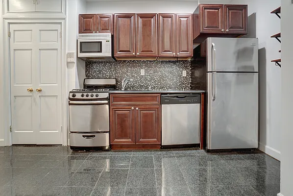 Rented by Creed Realty Group | media 4