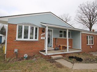 1516 S Berry St, Westland, MI 48186