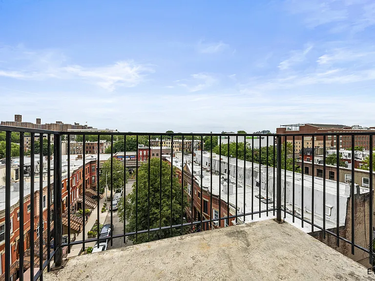 412 Herkimer St #7D — Photo 6