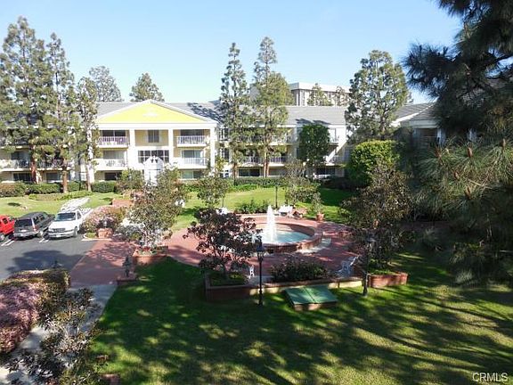 2nd image of 102 Scholz Plz Penthouse 43