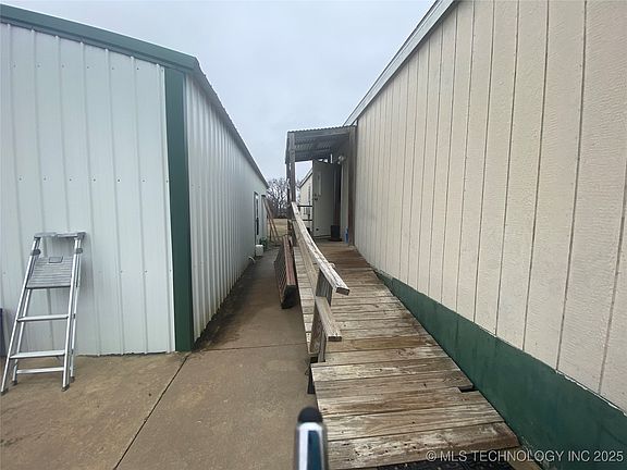 5th image of 13207 S 184th St W