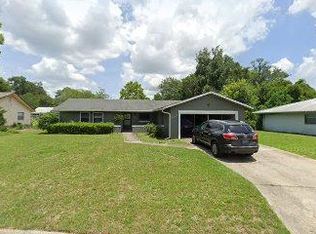 1225 SW 76th Dr, Gainesville, FL 32607