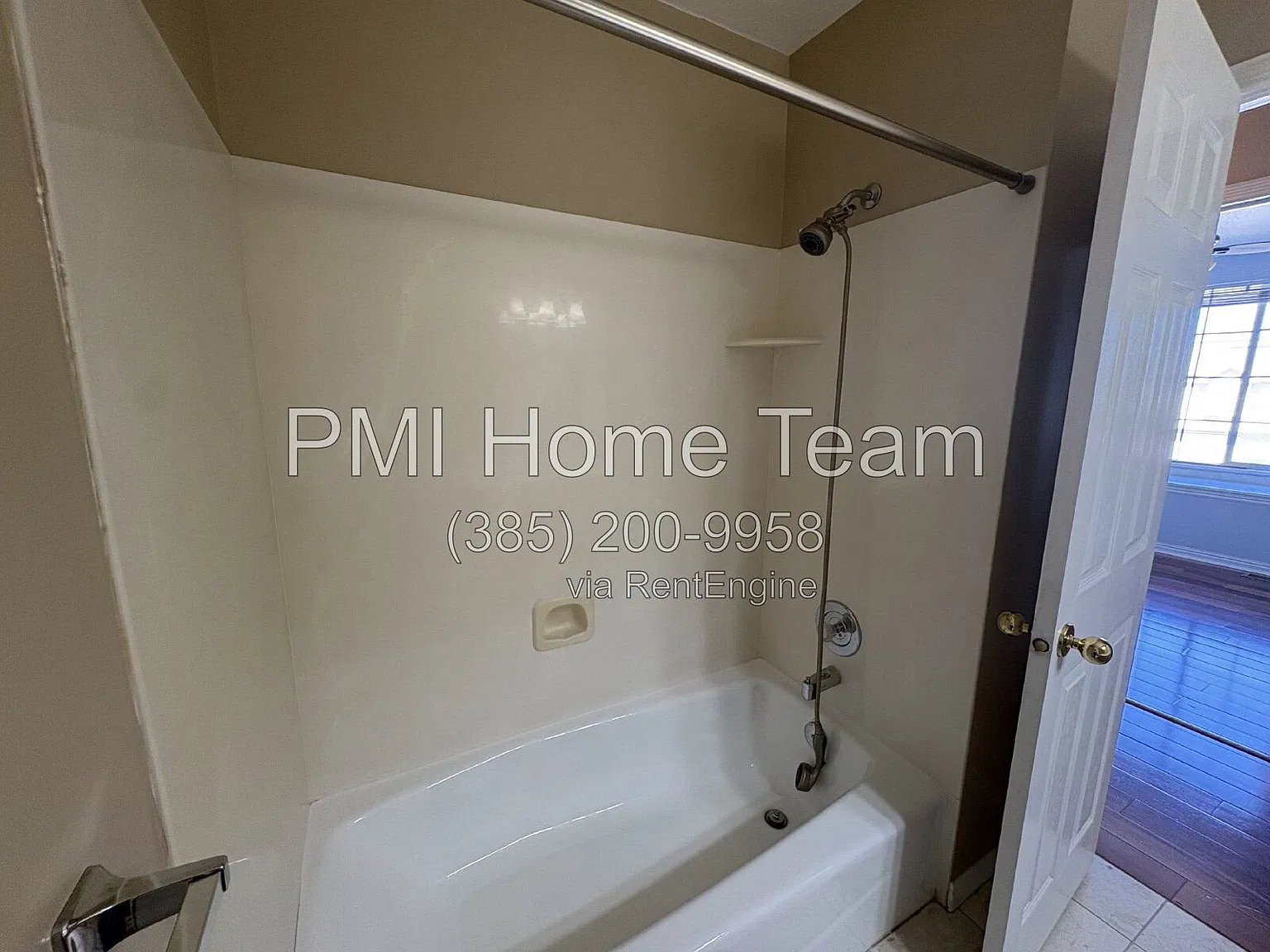 3 bed, 2.0 bath, 1656 sqft, $1,995 — Photo 4
