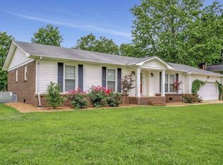 10307 Leicester Dr SW, Huntsville, AL 35803