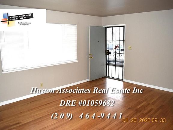 3rd image of 7120 Inglewood Ave