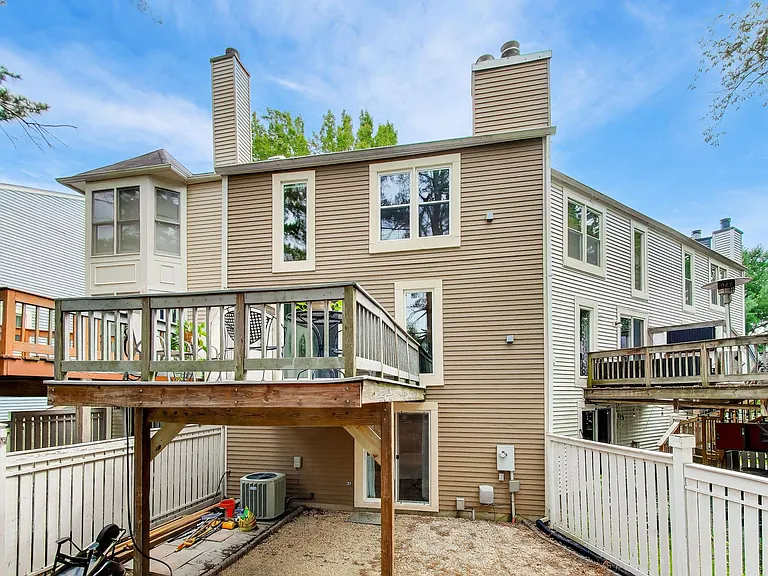 11910 Crosswind Ct — Photo 28