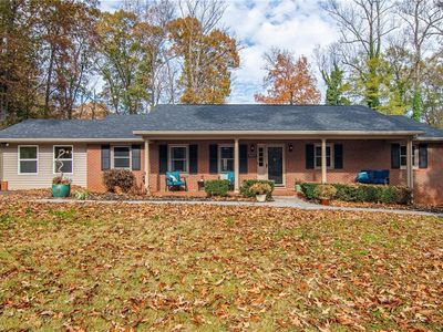 5907 Puritan Ln, Winston Salem, NC, 27103