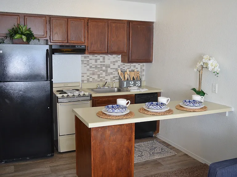 Alderview Apartments — Photo 9