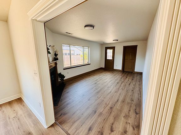 4th image of 416 Leandra Ln