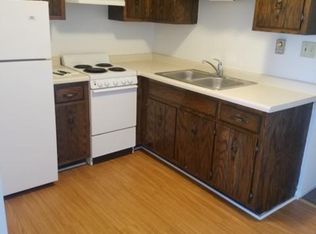 317 W McKinley Rd APT 10, Ottawa, IL 61350