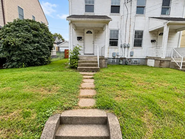 616 Farnsworth Ave, Clairton, PA 15025