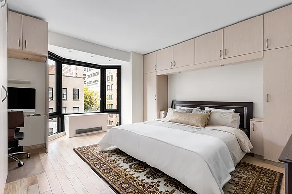 Sold by Compass | media 9