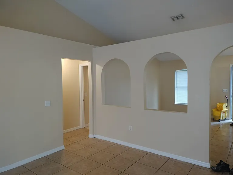 716 Swan Way — Photo 9
