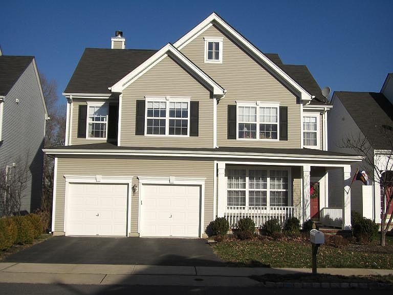 Maintenance free vinyl siding