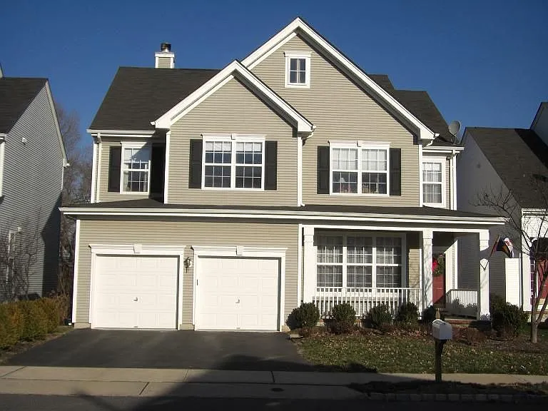 21 Elsie Dr photo 1