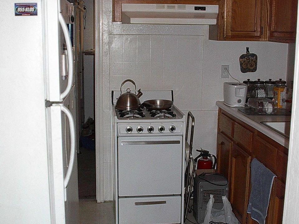 Kitchen Unit #01